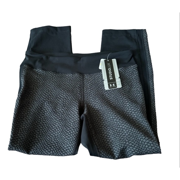 Under Armour Women's Compression Ankle Length NWT Leggings size Medium - Picture 1 of 5